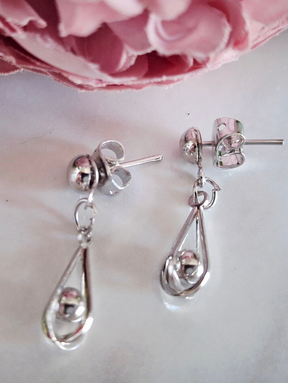Vintage 80s 💧✨️Silver Teardrop Dangle Earrings